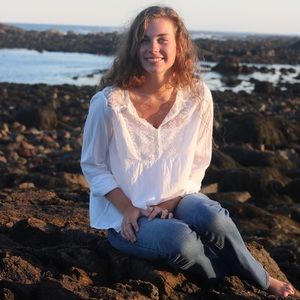 Meet your Posher, Iris